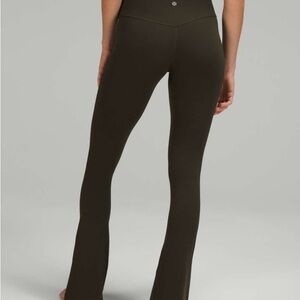 ✨🍋Lululemon Align High-Rise Mini Flare Pant 32" Dark Olive size 4